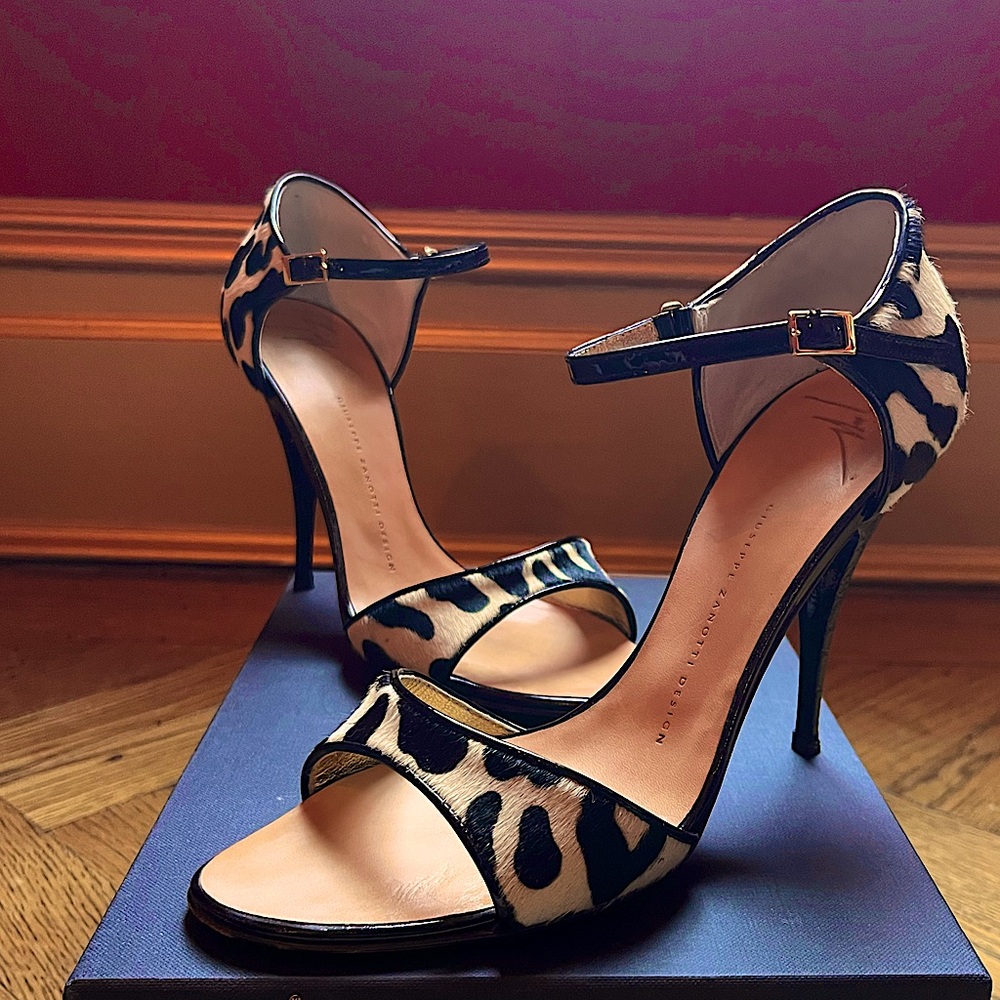 Giuseppi Zanotti Leopard Pumps